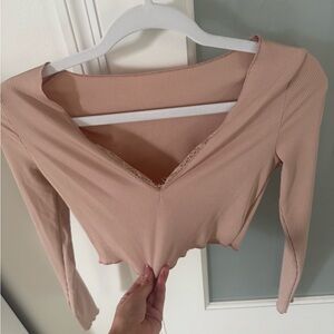 Elegant V-Neck Ribbed Top in Blush